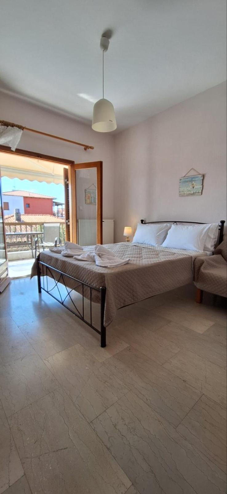 P.A.G Apartments Nea Roda Pokój zdjęcie