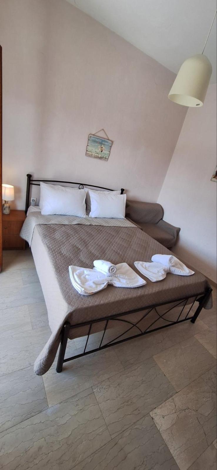 P.A.G Apartments Nea Roda Pokój zdjęcie